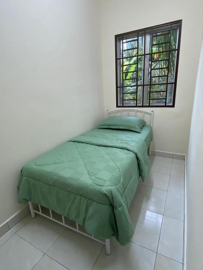 D'Cycas Homestay Pulau Indah Esterno foto